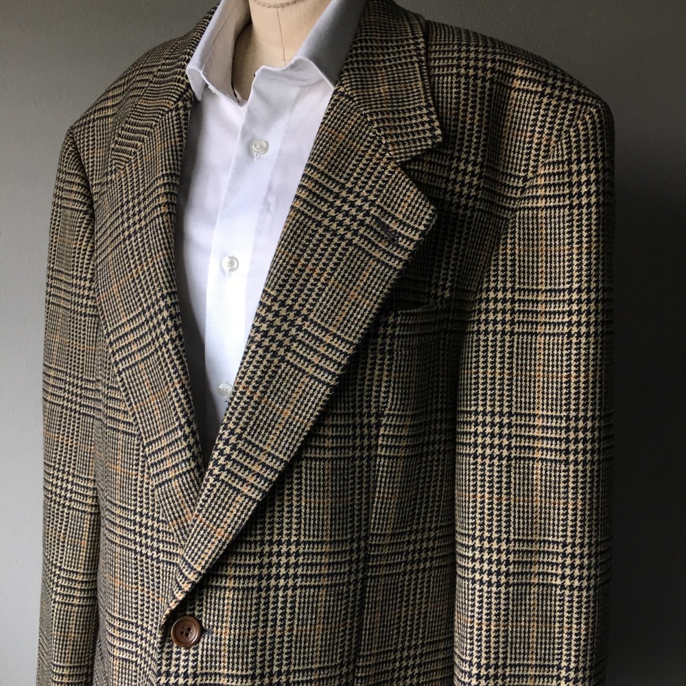 Hugo Boss - Picture 3 of 12